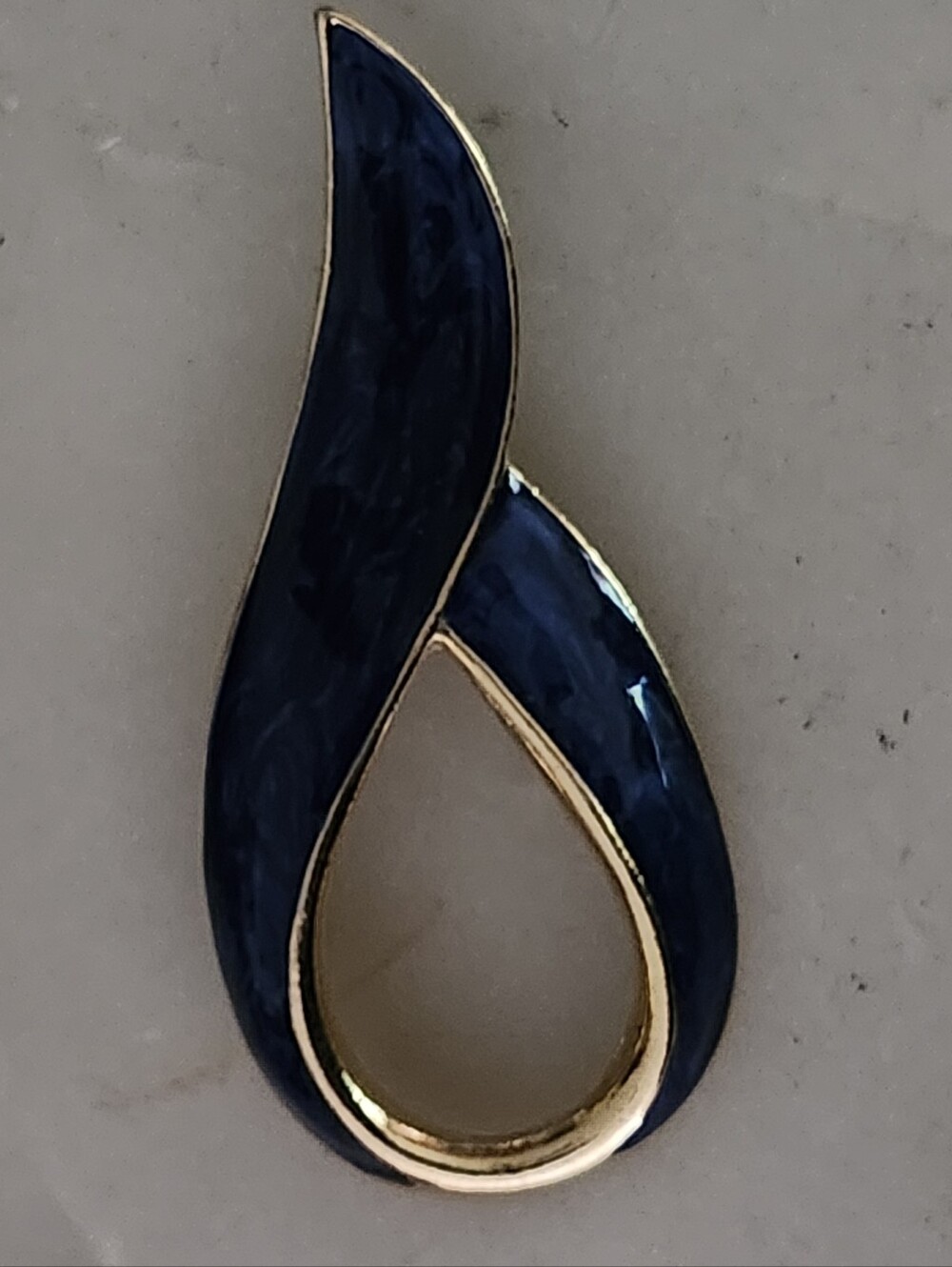 Classic Gold-Tone Navy Enamel Teardrop Brooch